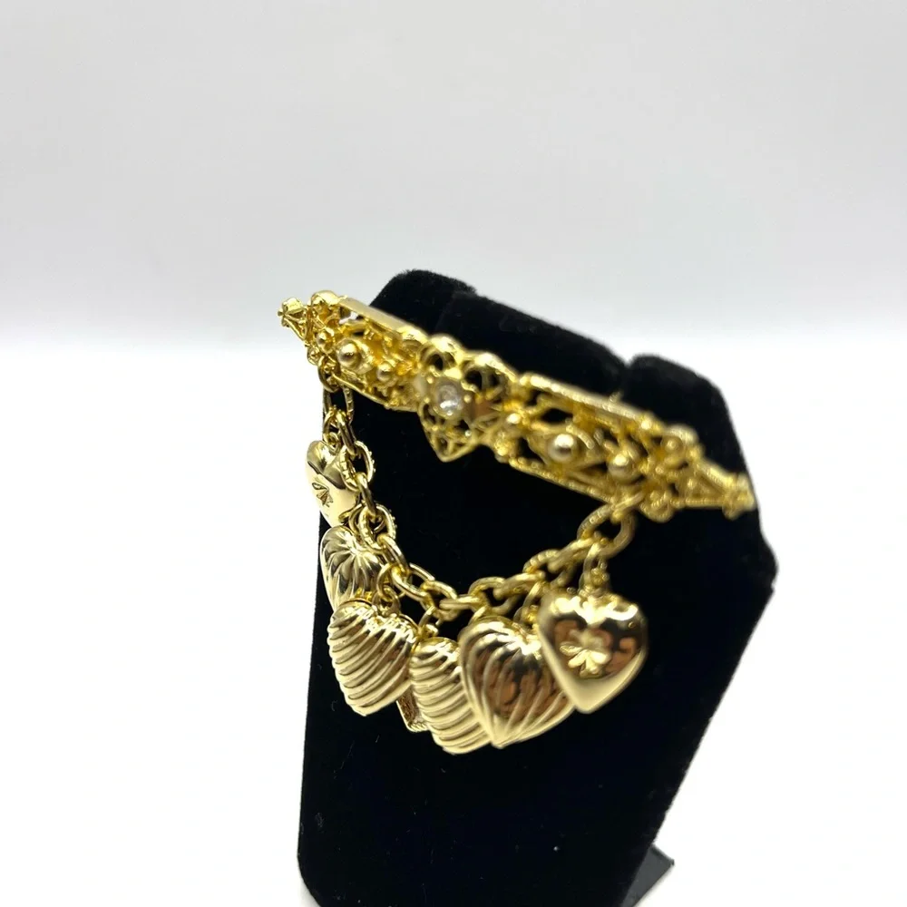Gold Heart Charm Bar Brooch - Elegant Women’s Jewelry Hearts love - Picture 4 of 12